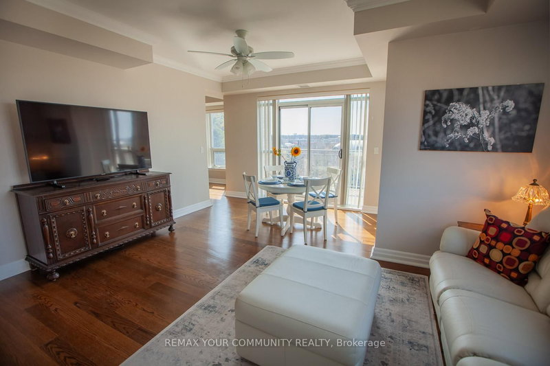 413 - 180 John West Way, Aurora, L4G 0R3 | Image 3