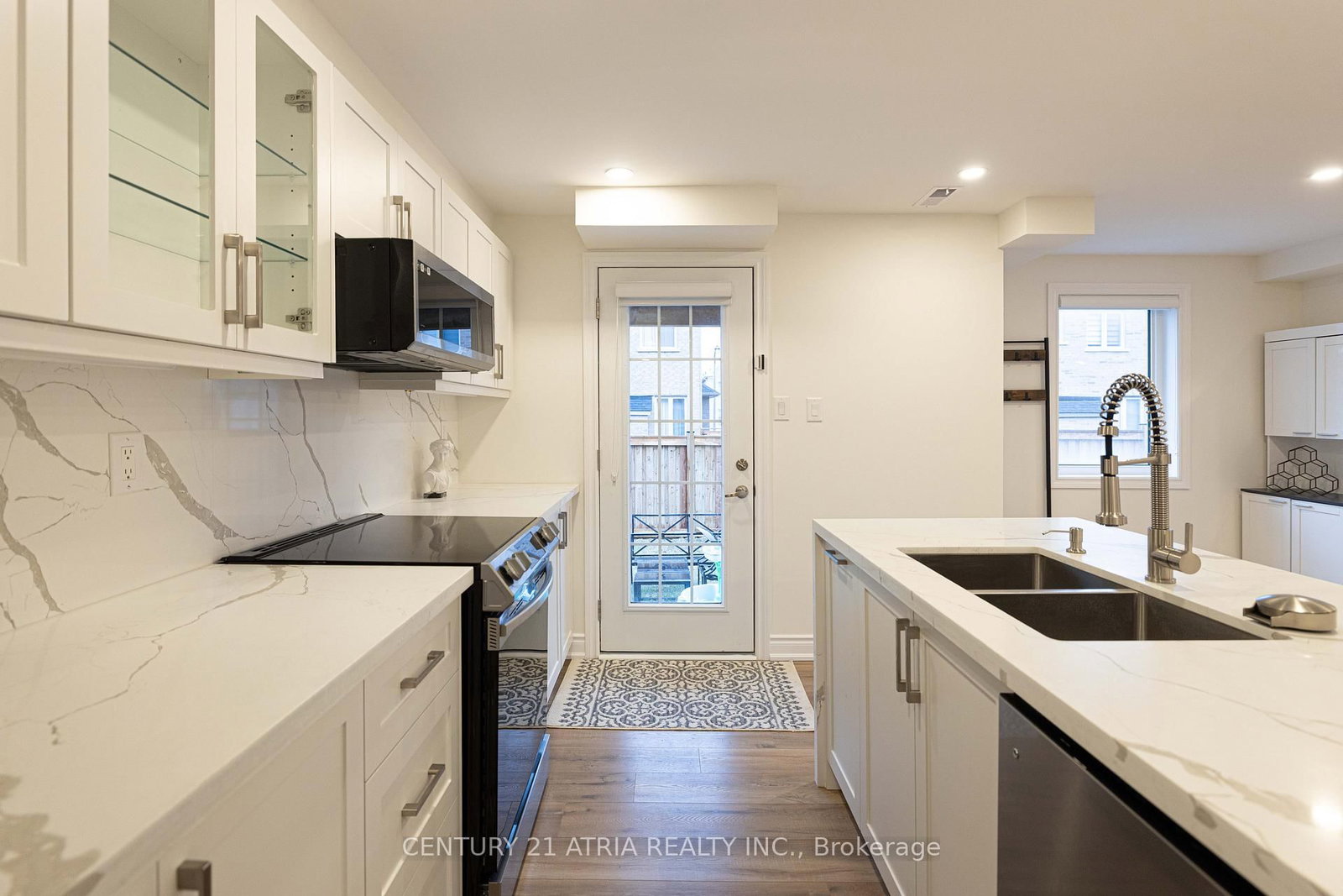 38 Balsdon Hollow, Unit Lower Level - Photo 4