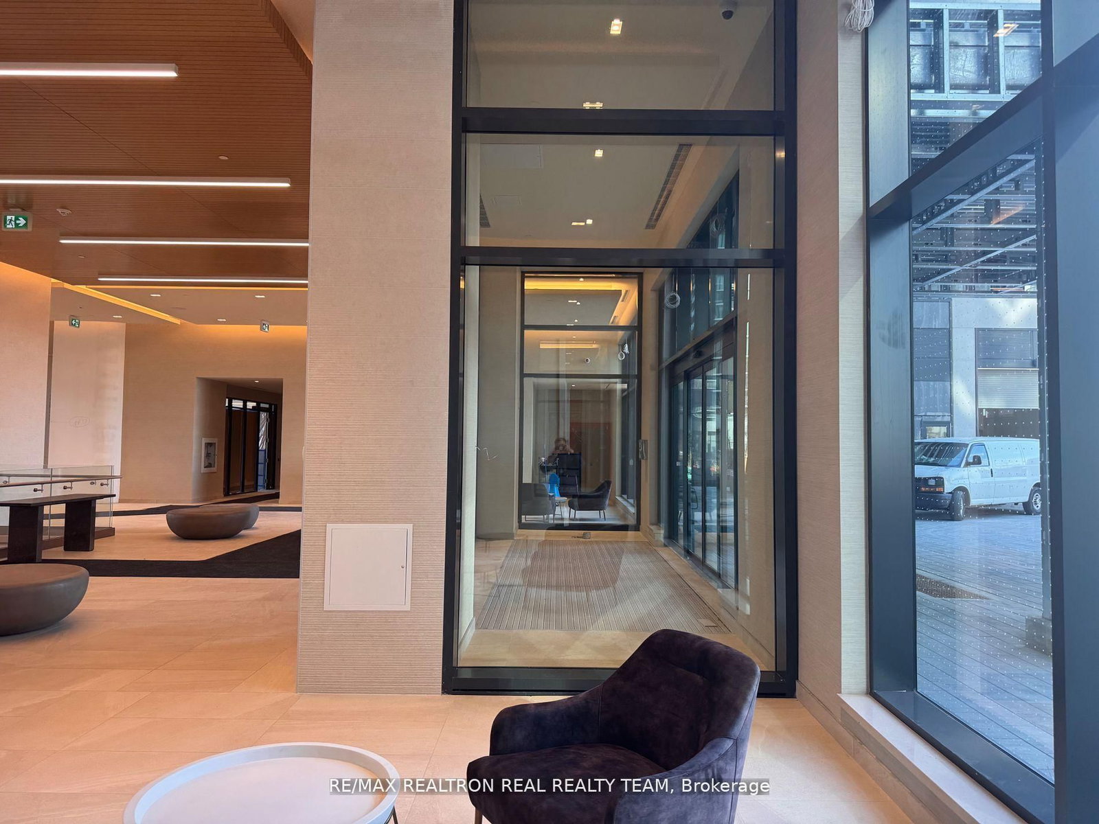 8960 Jane Street, Unit 807 - Photo 6