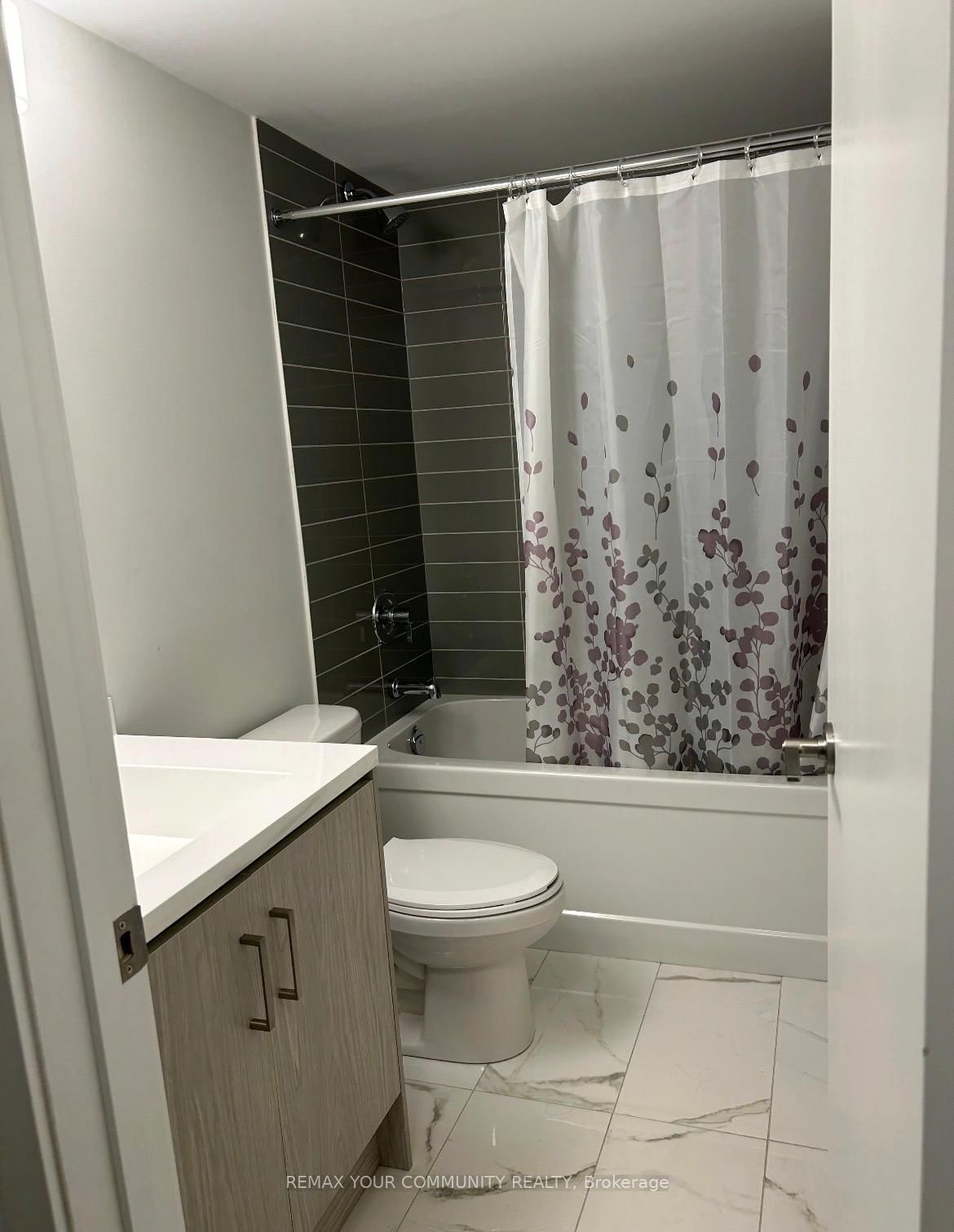 39 Honeycrisp Crescent, Unit 93 - Photo 6