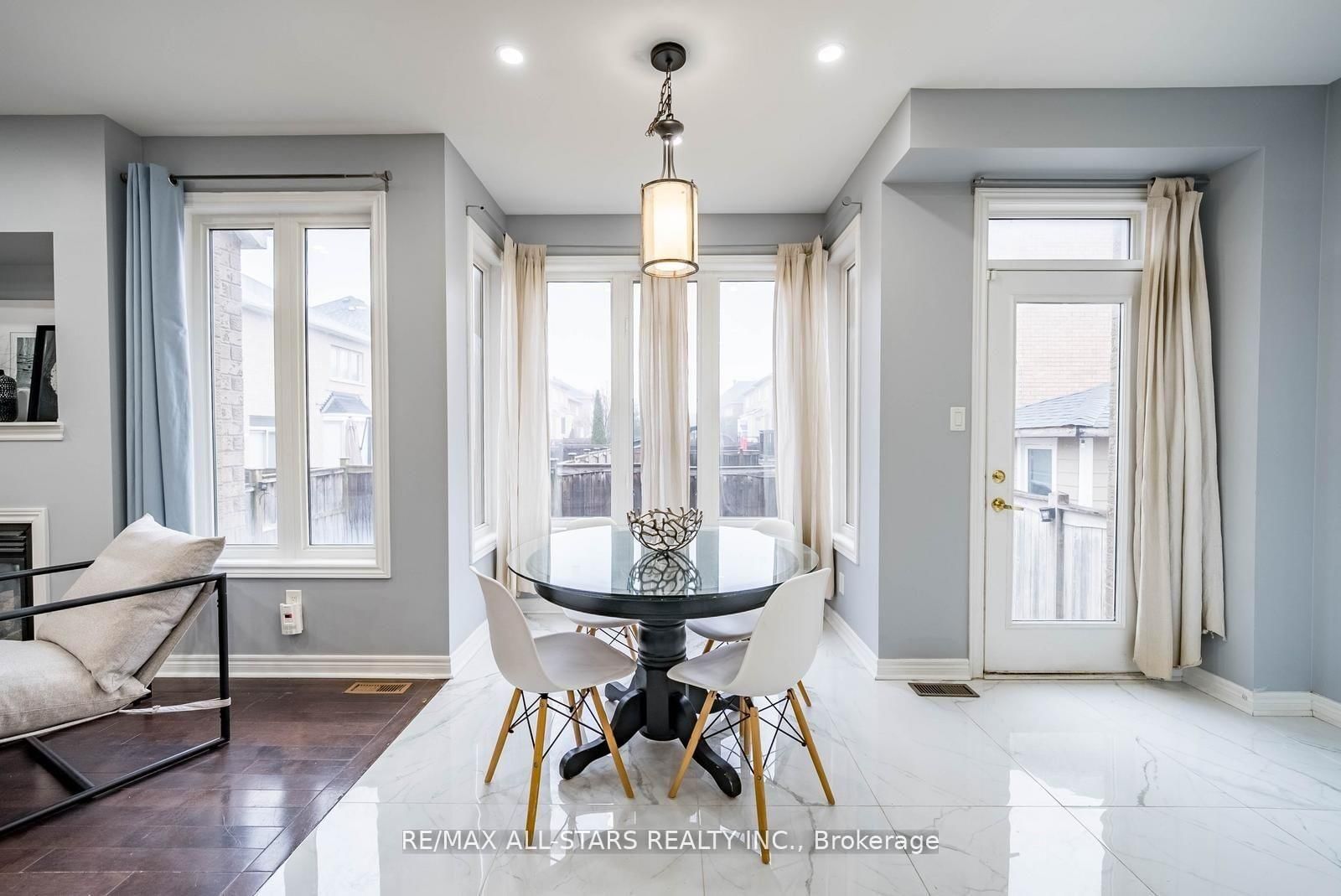 138 Yakefarm Boulevard - Photo 11