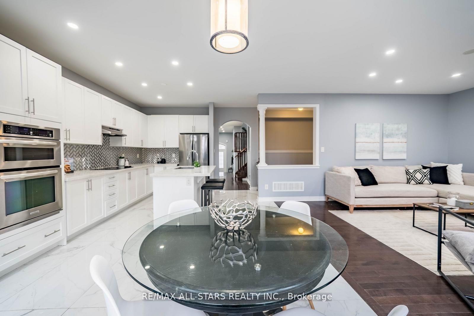 138 Yakefarm Boulevard - Photo 13