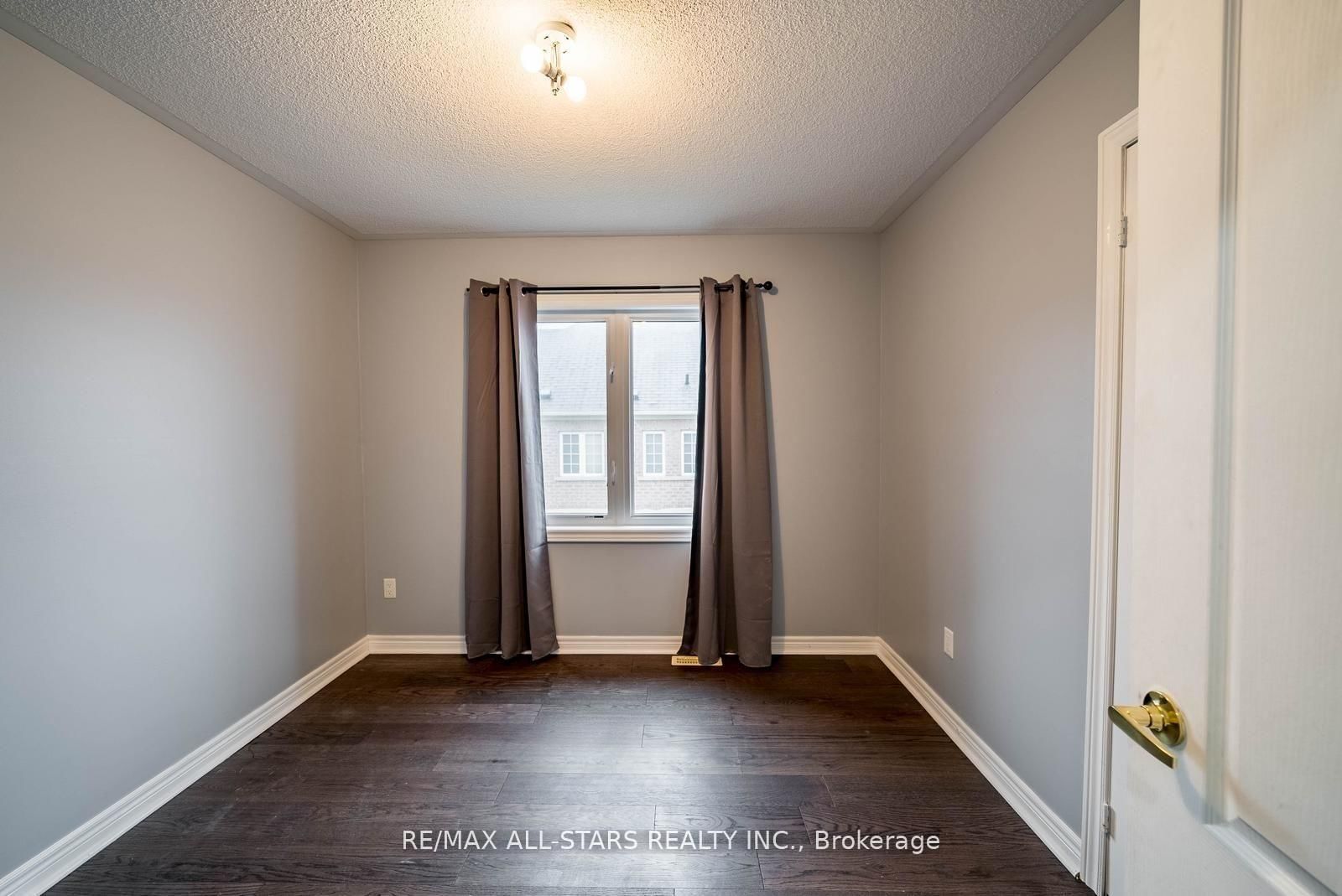 138 Yakefarm Boulevard - Photo 26