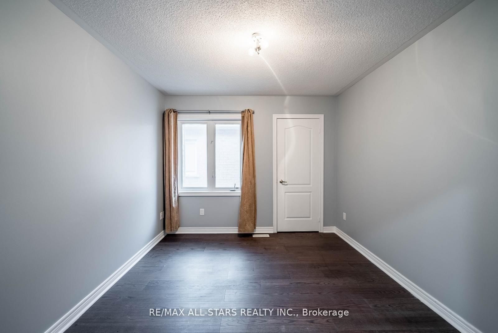 138 Yakefarm Boulevard - Photo 28