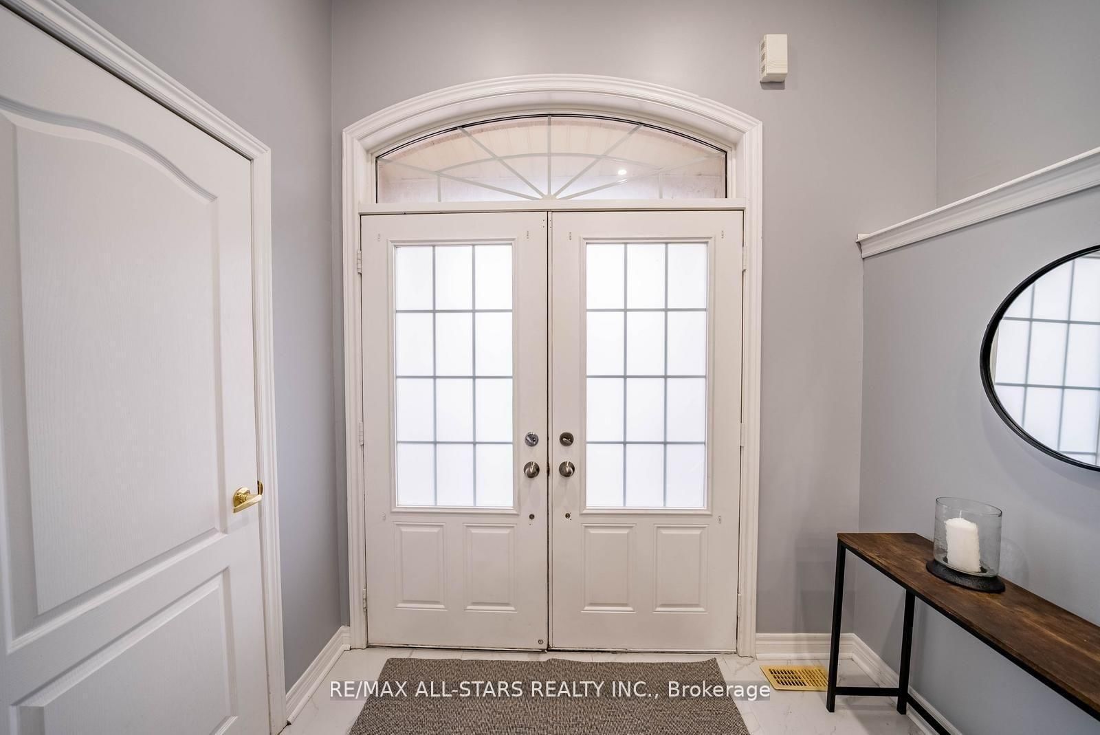 138 Yakefarm Boulevard - Photo 3