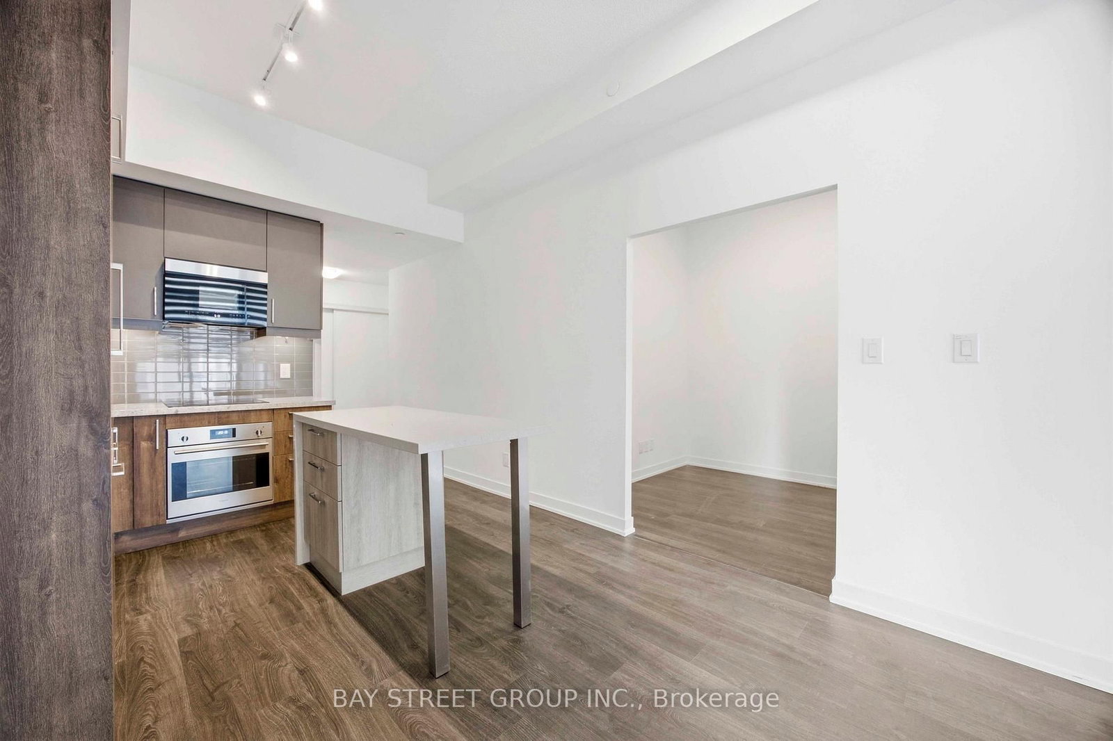 8119 Birchmount Rd Road, Unit 1020 - Photo 10