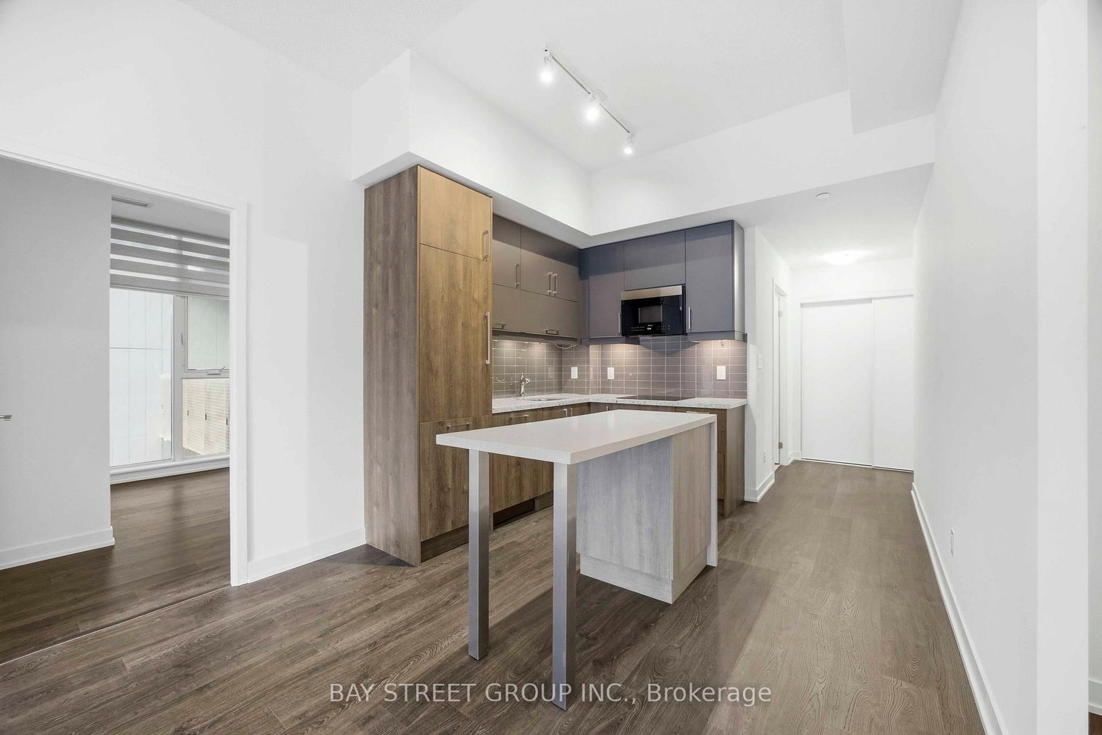 8119 Birchmount Rd Road, Unit 1020 - Photo 11