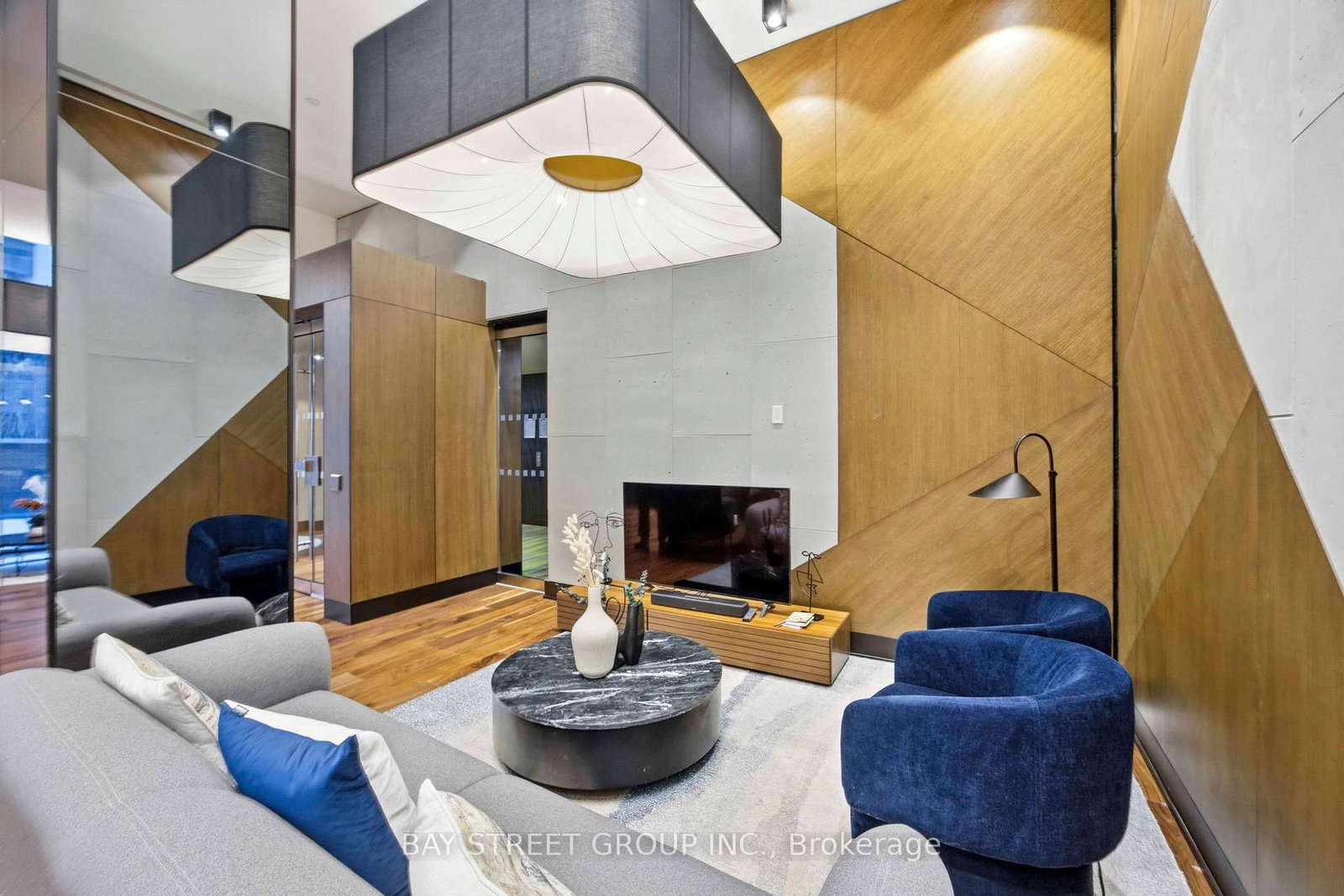 8119 Birchmount Rd Road, Unit 1020 - Photo 27