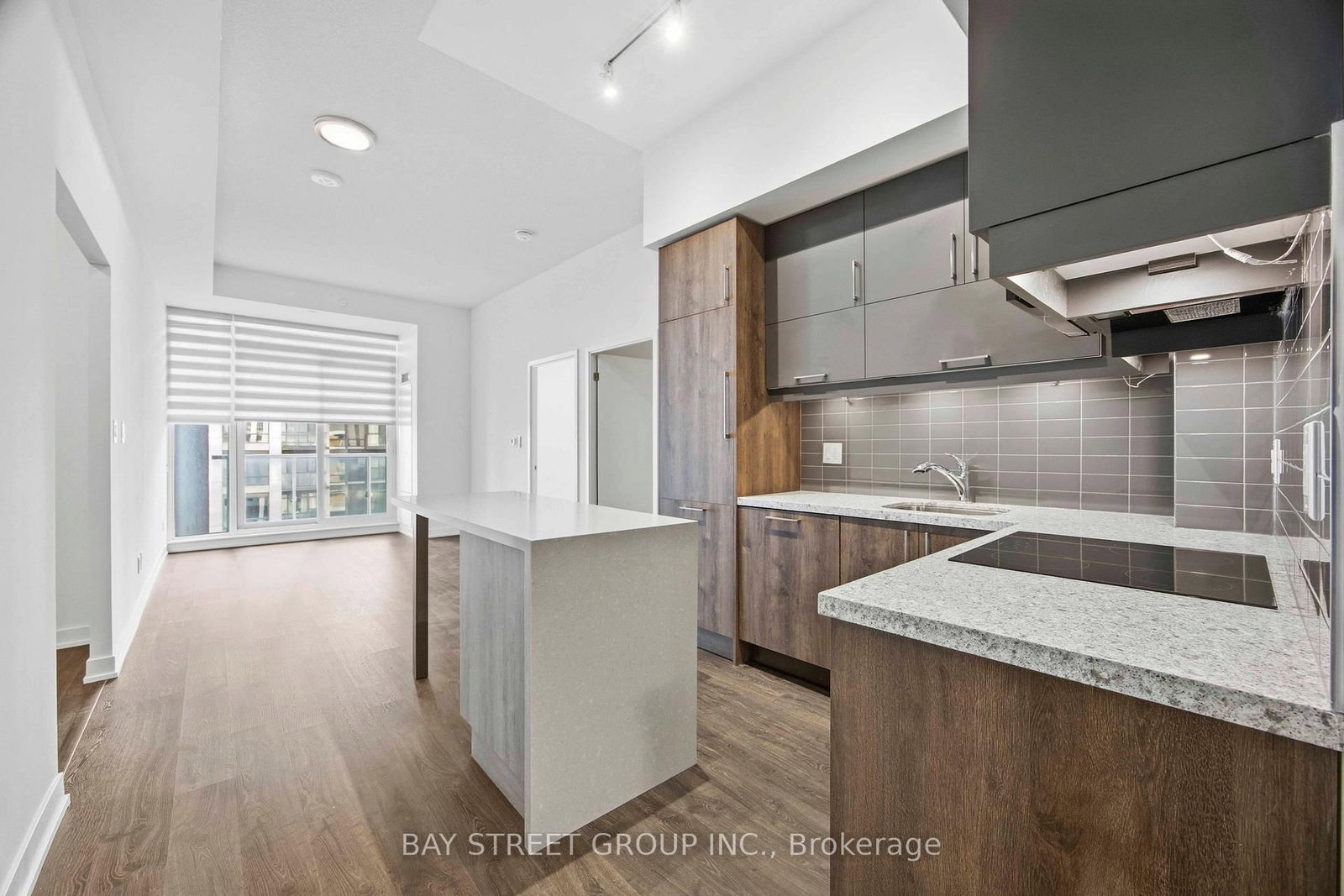 8119 Birchmount Rd Road, Unit 1020 - Photo 6