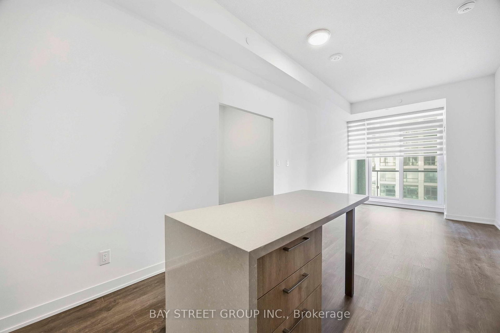 8119 Birchmount Rd Road, Unit 1020 - Photo 7