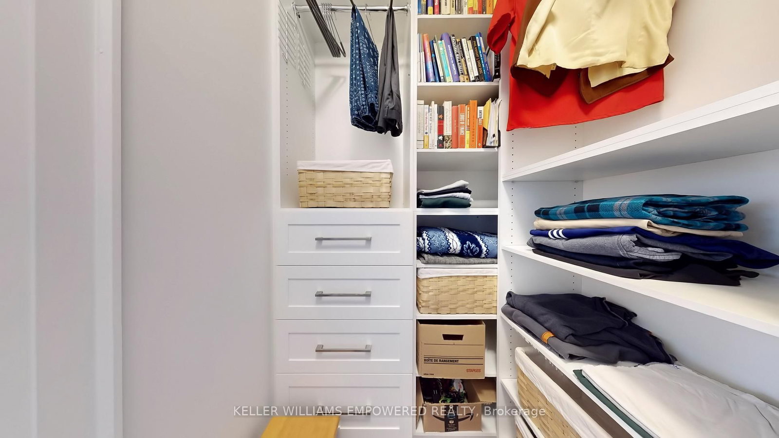 Detached House for sale at 29 Bedford Park Avenue, Richmond Hill, Ontario, L4C 2N9 - Crosby - MLS: N12993118