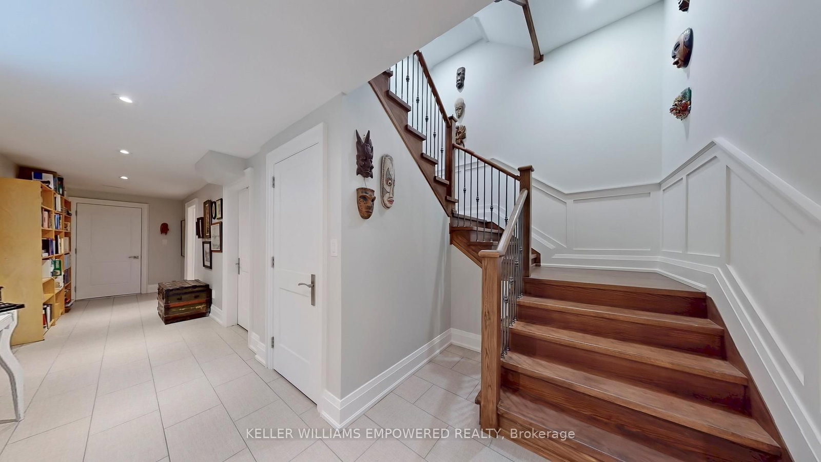 Detached House for sale at 29 Bedford Park Avenue, Richmond Hill, Ontario, L4C 2N9 - Crosby - MLS: N12993118