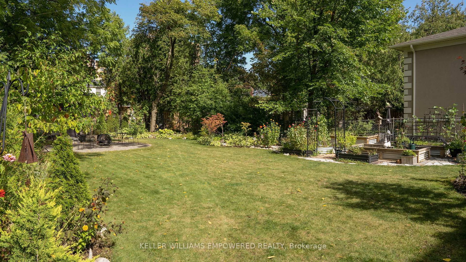 Detached House for sale at 29 Bedford Park Avenue, Richmond Hill, Ontario, L4C 2N9 - Crosby - MLS: N12993118