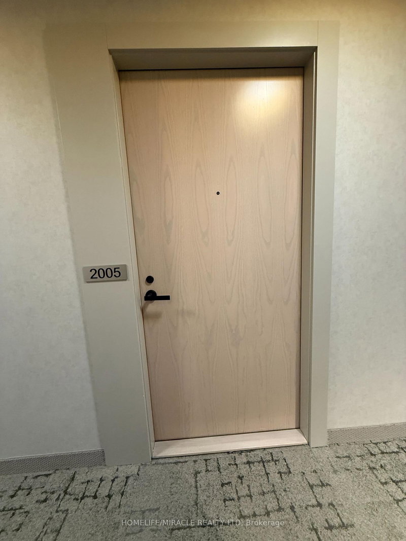 2005 - 8 Interchange Way, Vaughan, L4K 0P8 | Image 2