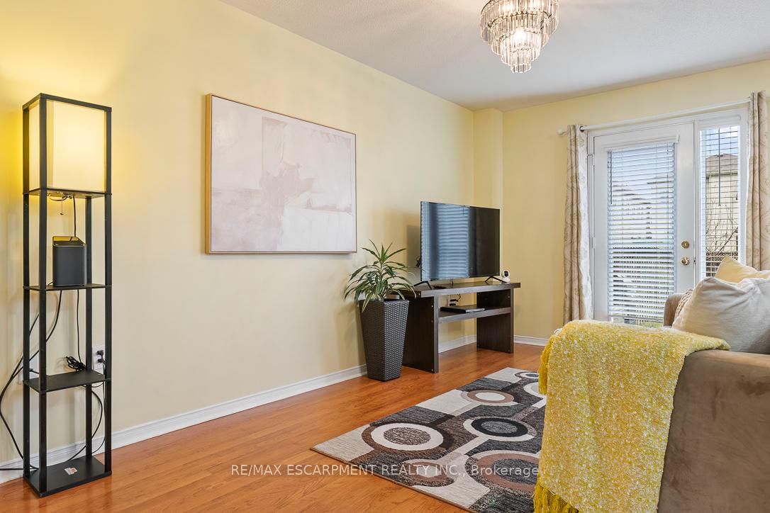 Townhouse for sale at 32 ADMIRAL Crescent, Essa, Ontario, L0M 1B4 - Angus - MLS: N12993194