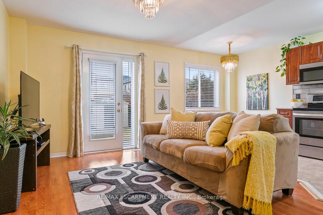 Townhouse for sale at 32 ADMIRAL Crescent, Essa, Ontario, L0M 1B4 - Angus - MLS: N12993194