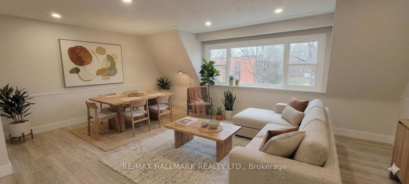 3 - 159 Richmond St, Richmond Hill, L4C 3Y7 | Image 2