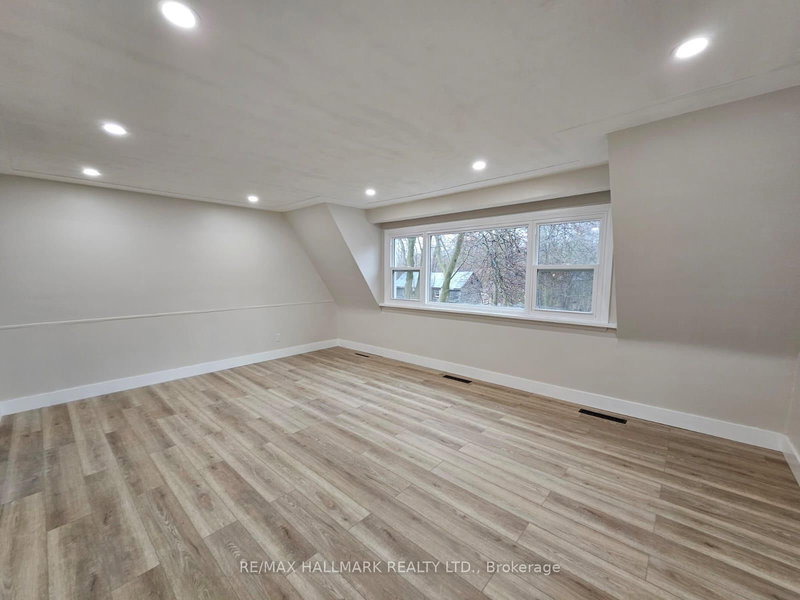 3 - 159 Richmond St, Richmond Hill, L4C 3Y7 | Image 3