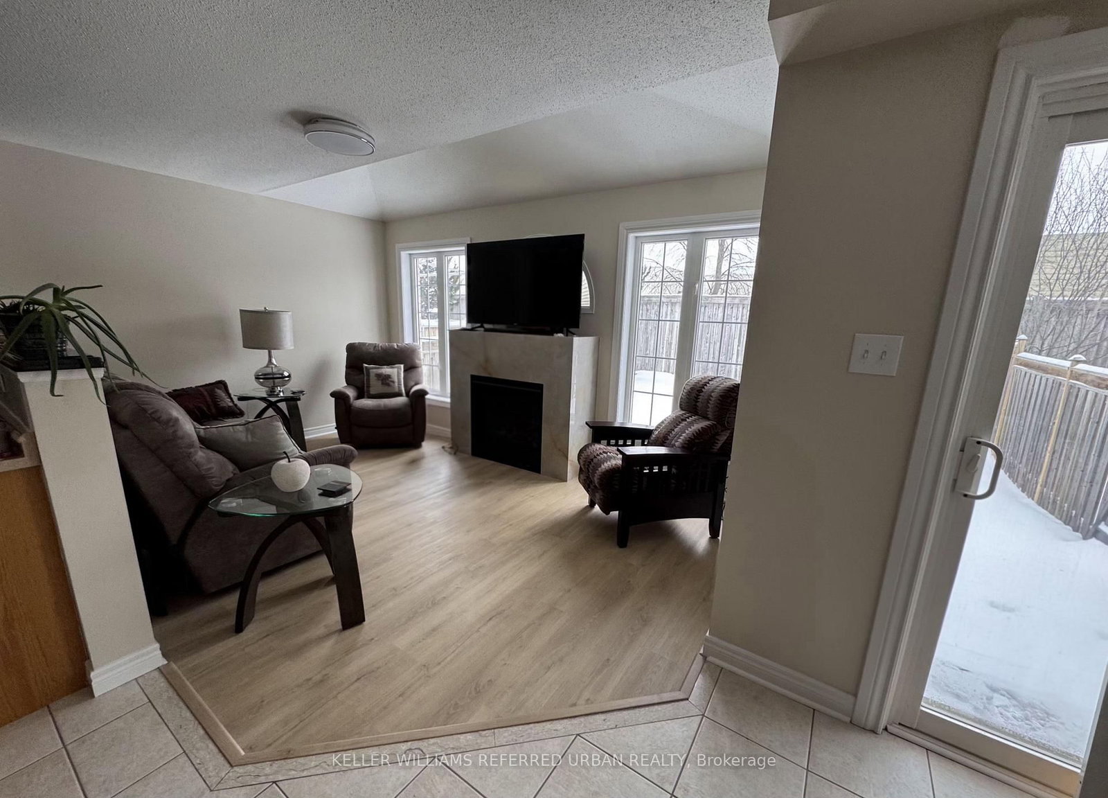 129 Dolce Crescent - Photo 2