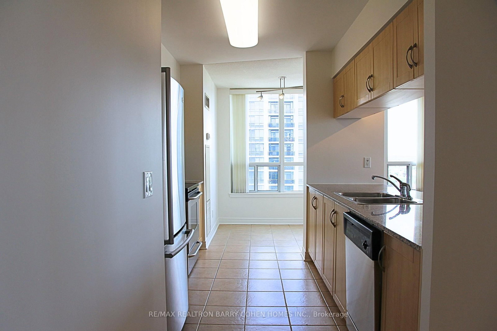 50 Disera Drive, Unit 1212 - Photo 20