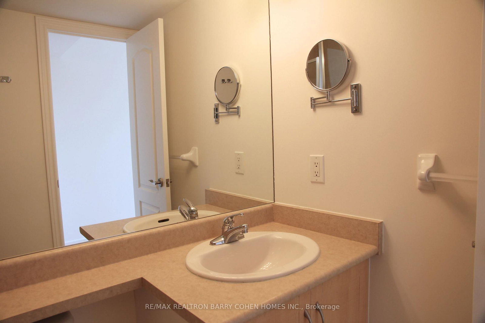 50 Disera Drive, Unit 1212 - Photo 28