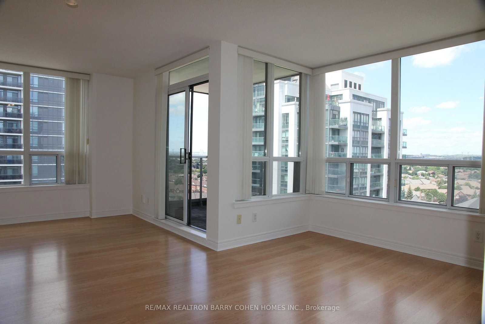 50 Disera Drive, Unit 1212 - Photo 4