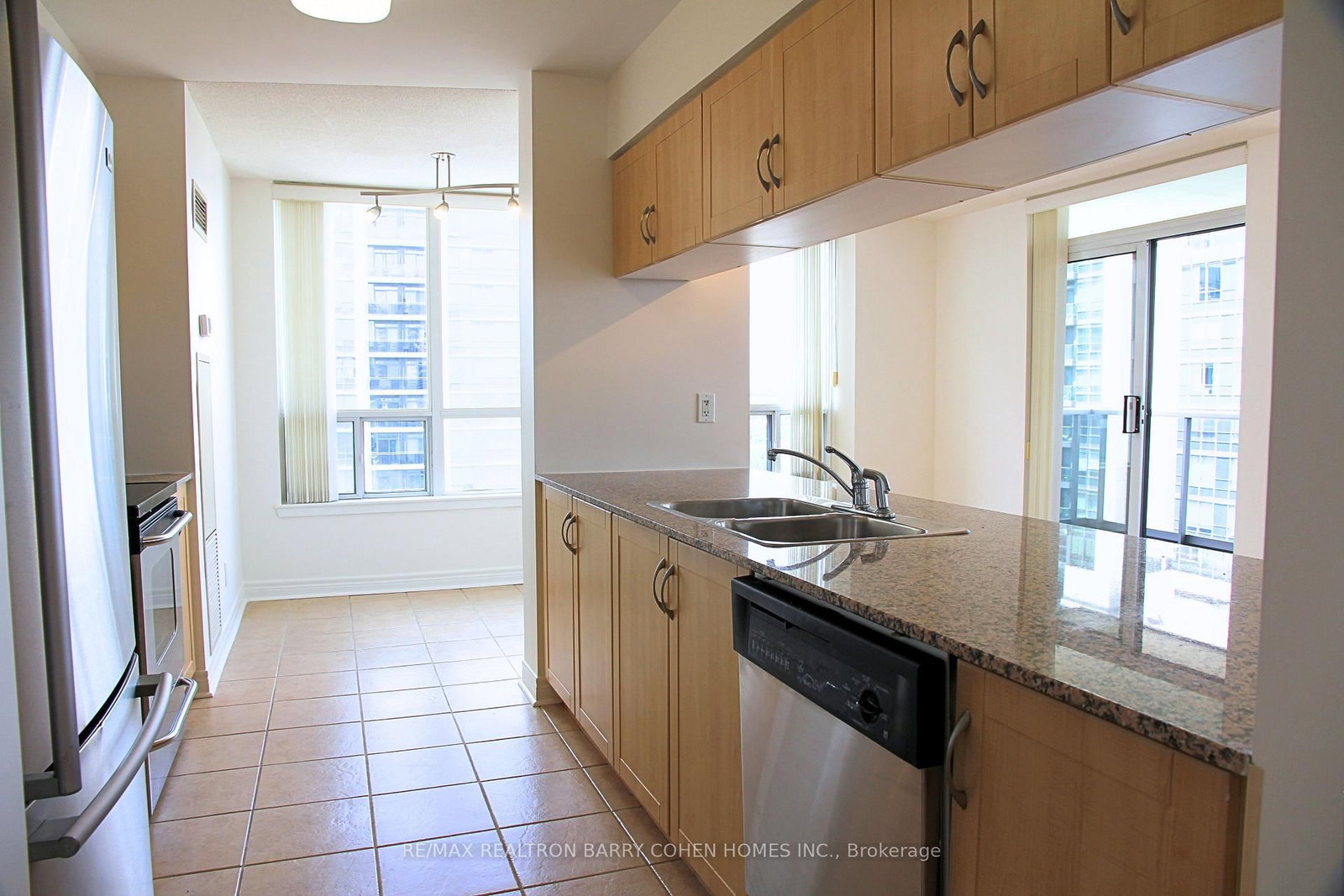 50 Disera Drive, Unit 1212 - Photo 7