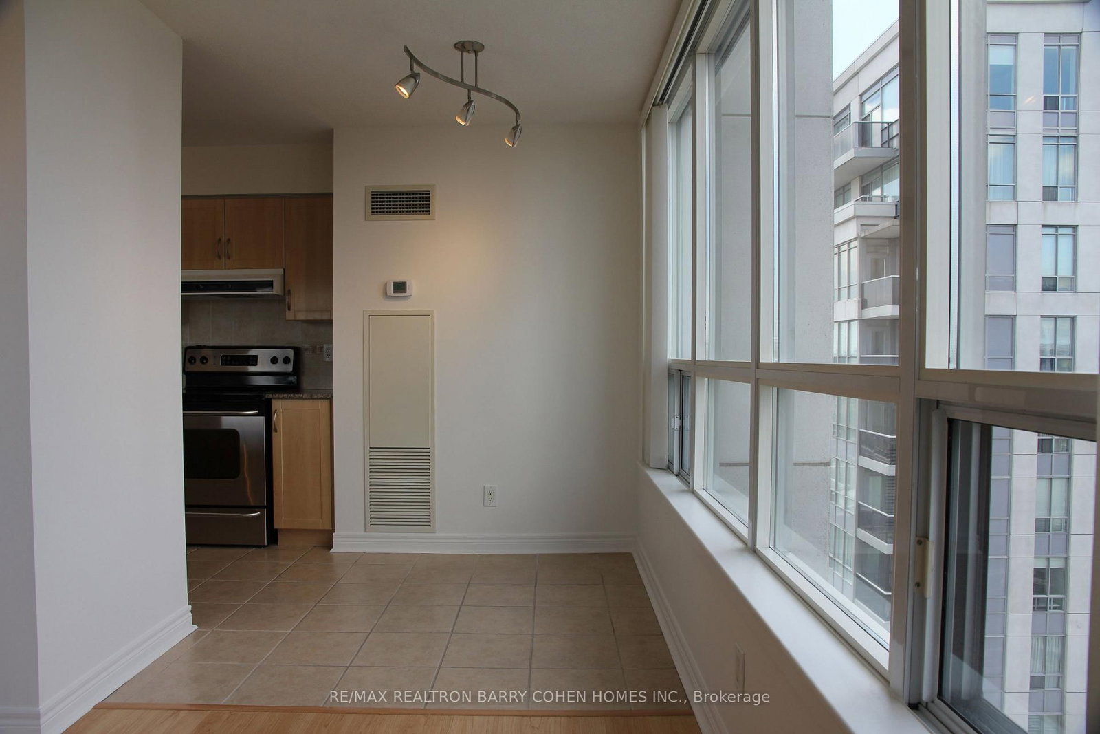 50 Disera Drive, Unit 1212 - Photo 8