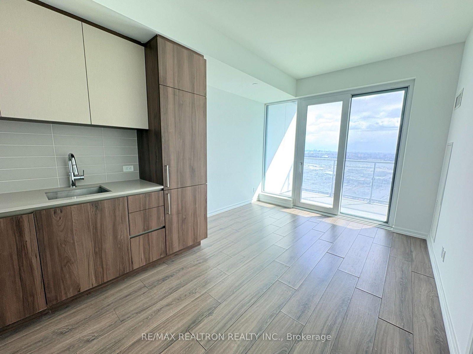 1000 Portage Parkway, Unit 3808 - Photo 6