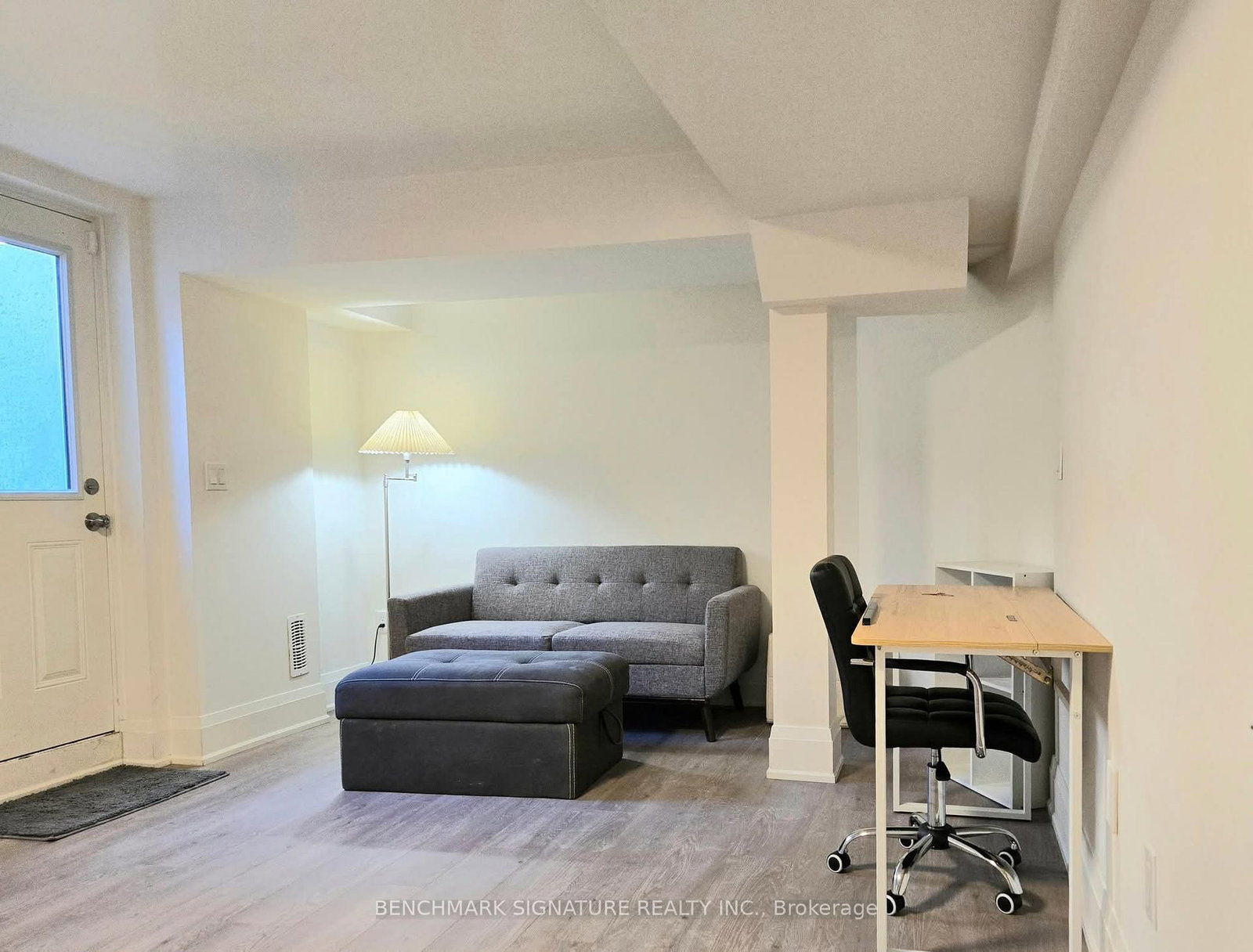 50 Current Drive S, Unit (Bsmt) - Photo 2