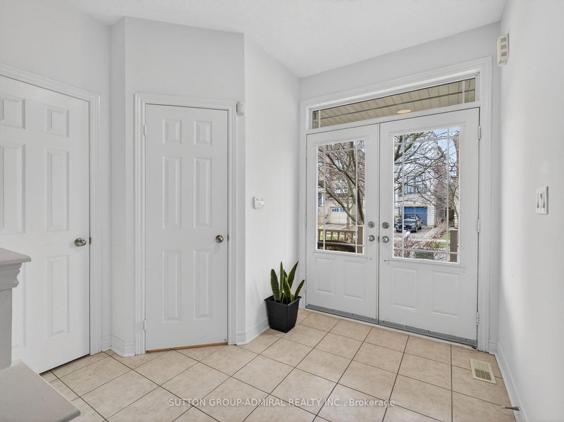 21 Asner Ave, Vaughan, L6A 0W6 | Image 3