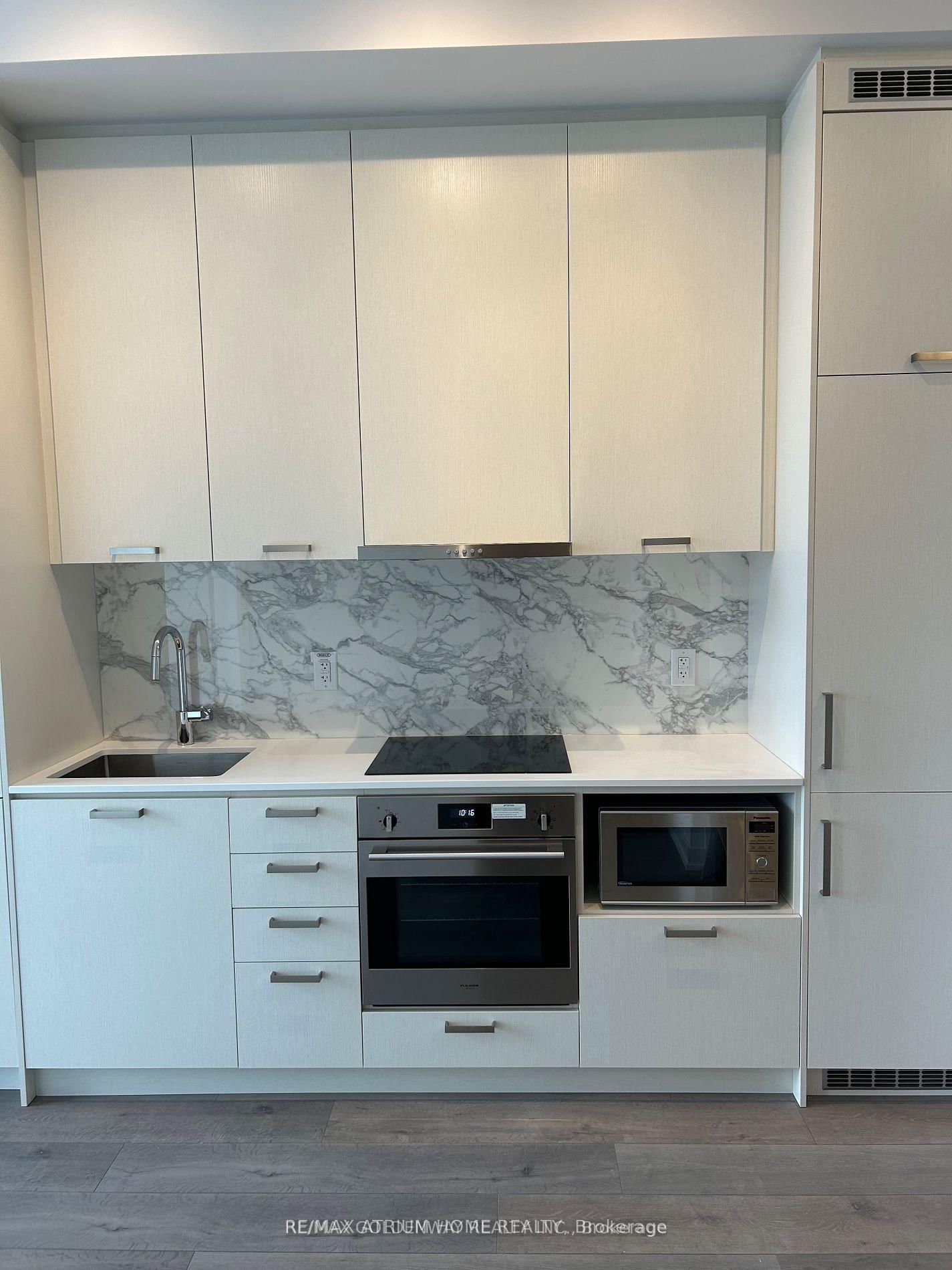 38 Honeycrisp Crescent, Unit 2112 - Photo 7