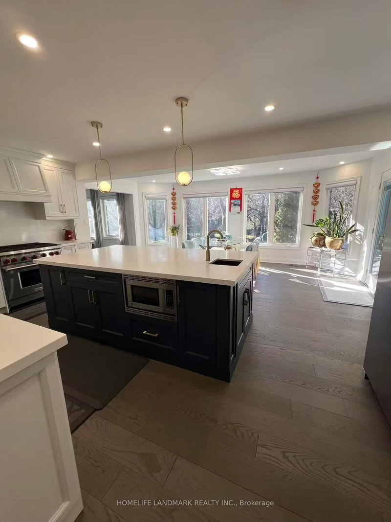 119 Fern Valley Cres, Richmond Hill, L4E 2K3 | Image 3