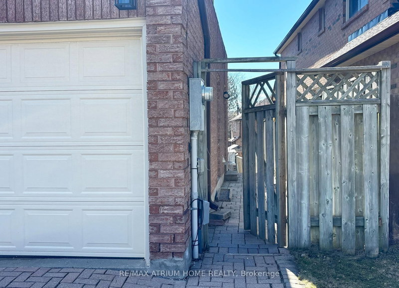 Basement - 18 Huntington Park Dr, Markham, L3T 7G9 | Image 2