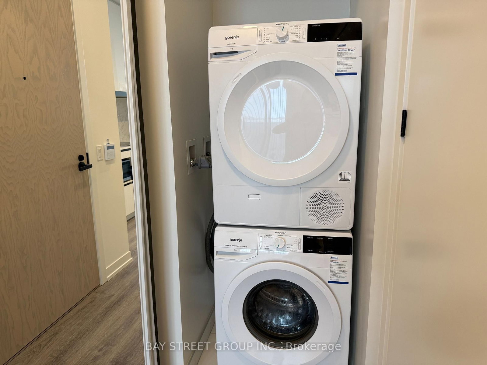 8 interchange Way, Unit 612 - Photo 7