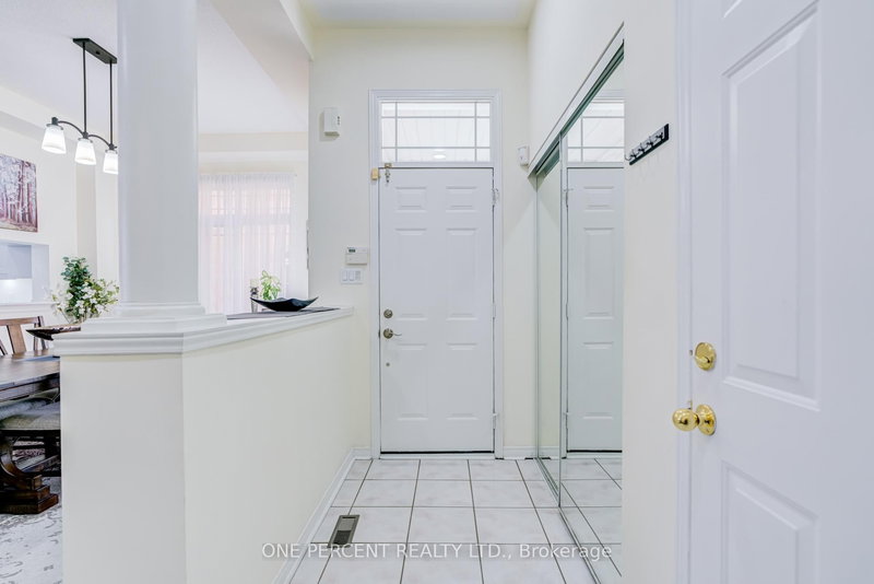 4 Copperstone Cres, Richmond Hill, L4S 2C4 | Image 3