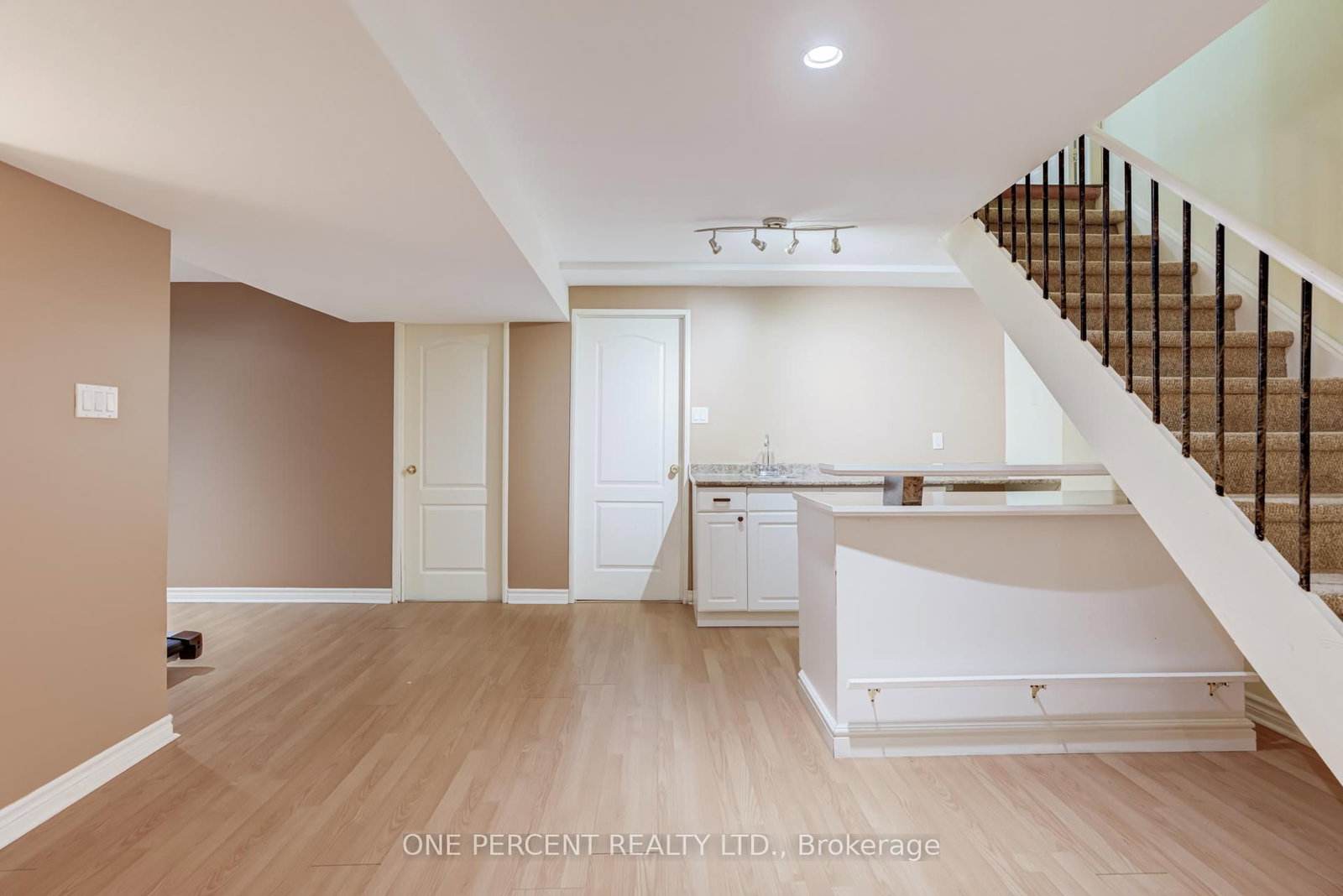 4 Copperstone Crescent - Photo 34