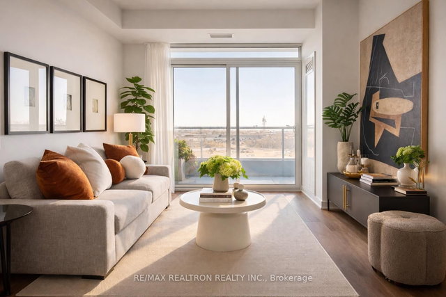 717 - 60 Honeycrisp Crescent