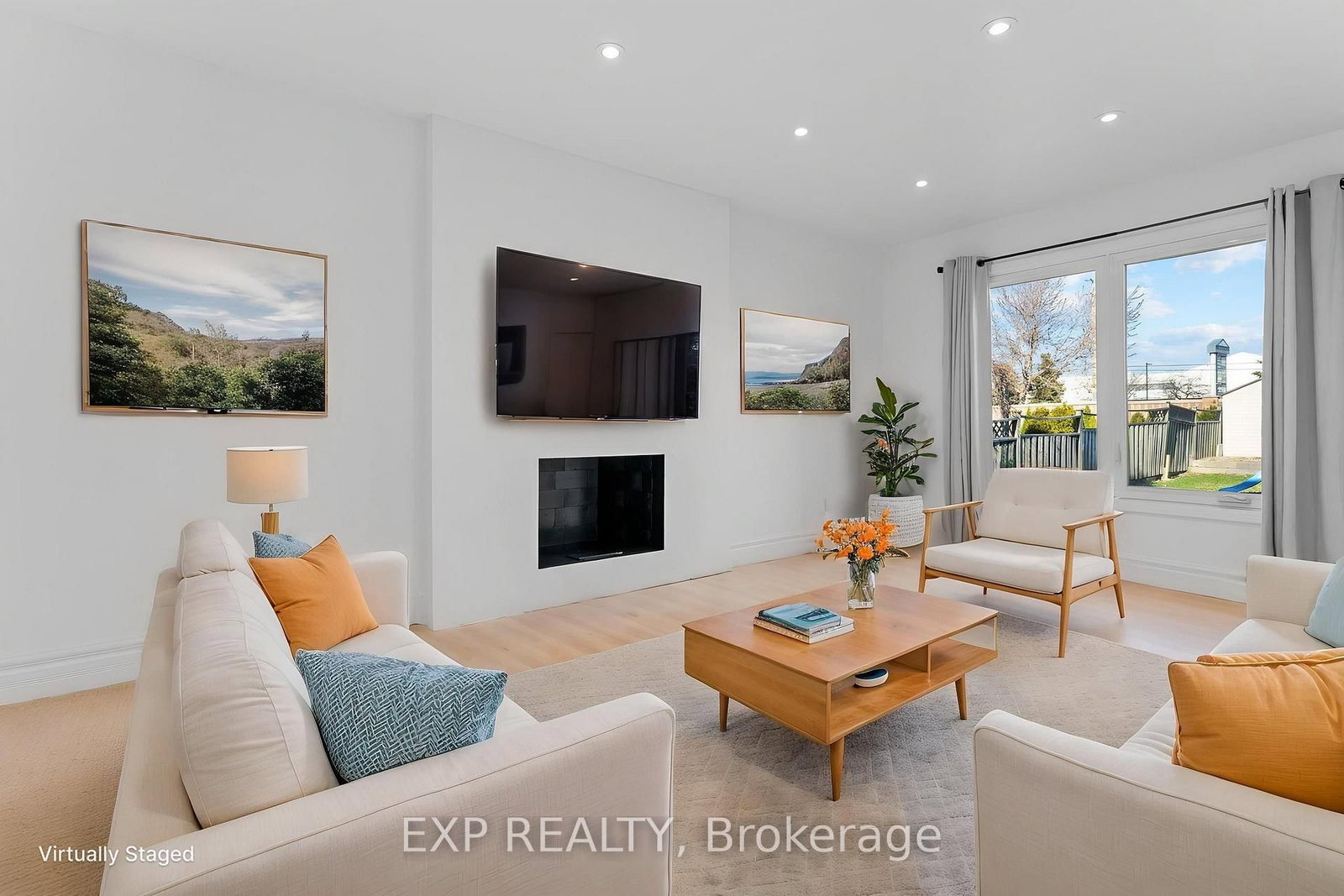 Detached House for sale at 27 Via Nova Drive, Vaughan, Ontario, L4L 7P9 - East Woodbridge - MLS: N12994250