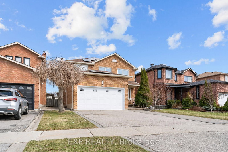 27 Via Nova Dr, Vaughan, L4L 7P9 | Image 2