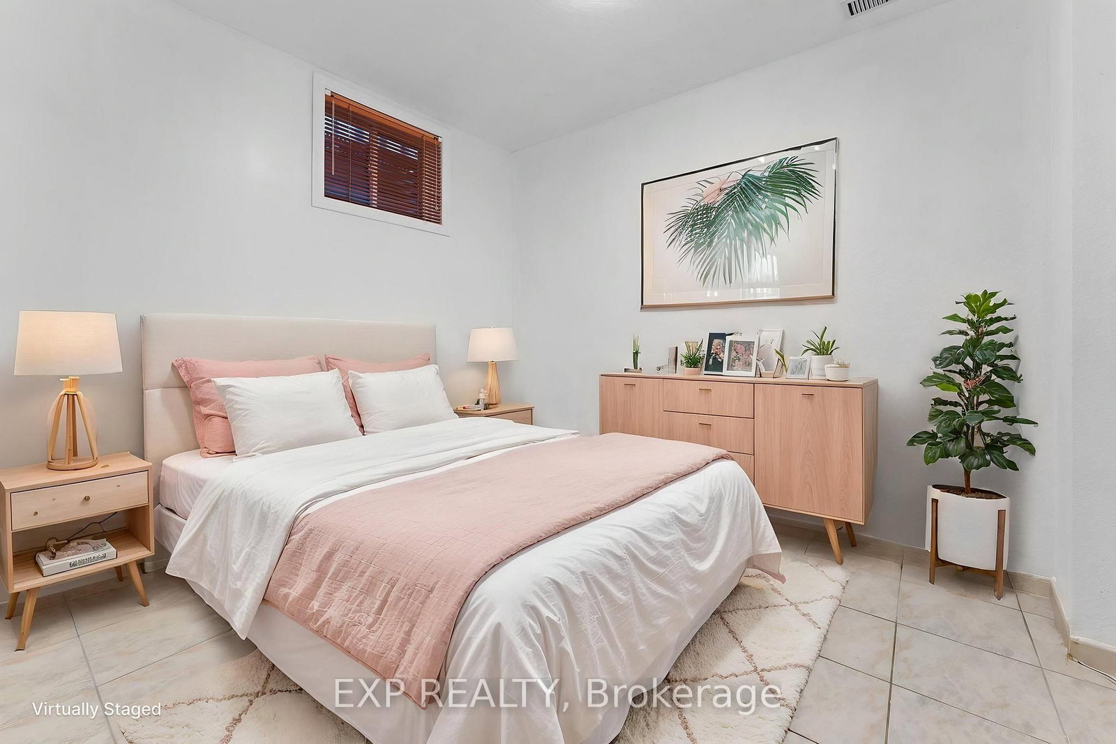 Detached House for sale at 27 Via Nova Drive, Vaughan, Ontario, L4L 7P9 - East Woodbridge - MLS: N12994250