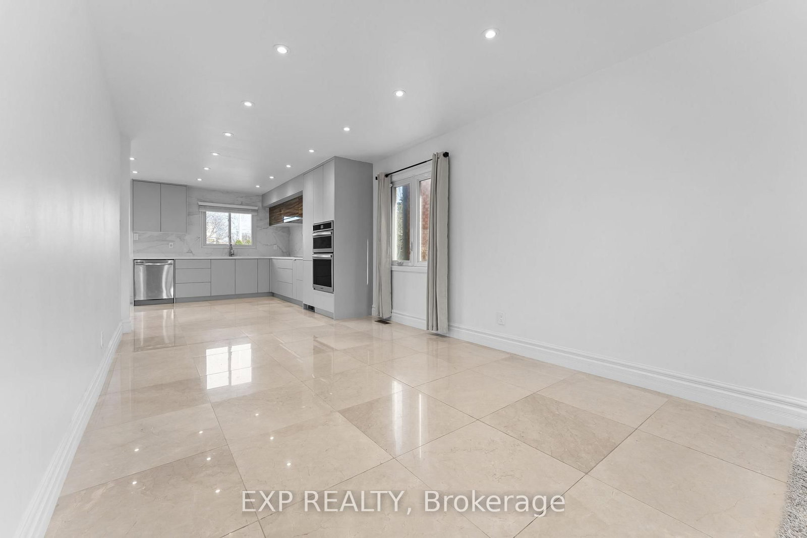 Detached House for sale at 27 Via Nova Drive, Vaughan, Ontario, L4L 7P9 - East Woodbridge - MLS: N12994250