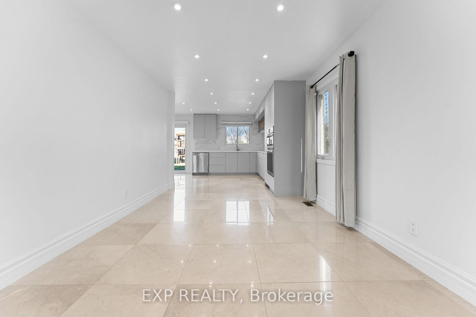 Detached House for sale at 27 Via Nova Drive, Vaughan, Ontario, L4L 7P9 - East Woodbridge - MLS: N12994250