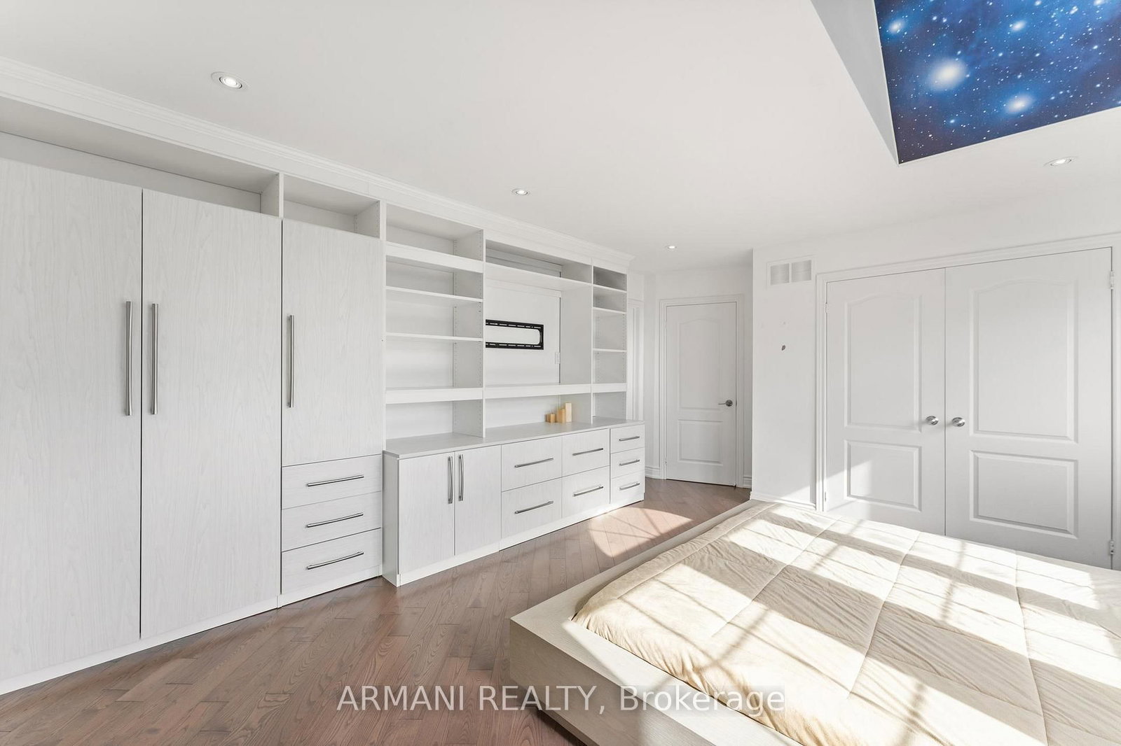 Detached House for sale at 42 St Michele Place, Vaughan, Ontario, L4H 2H8 - Islington Woods - MLS: N12994356