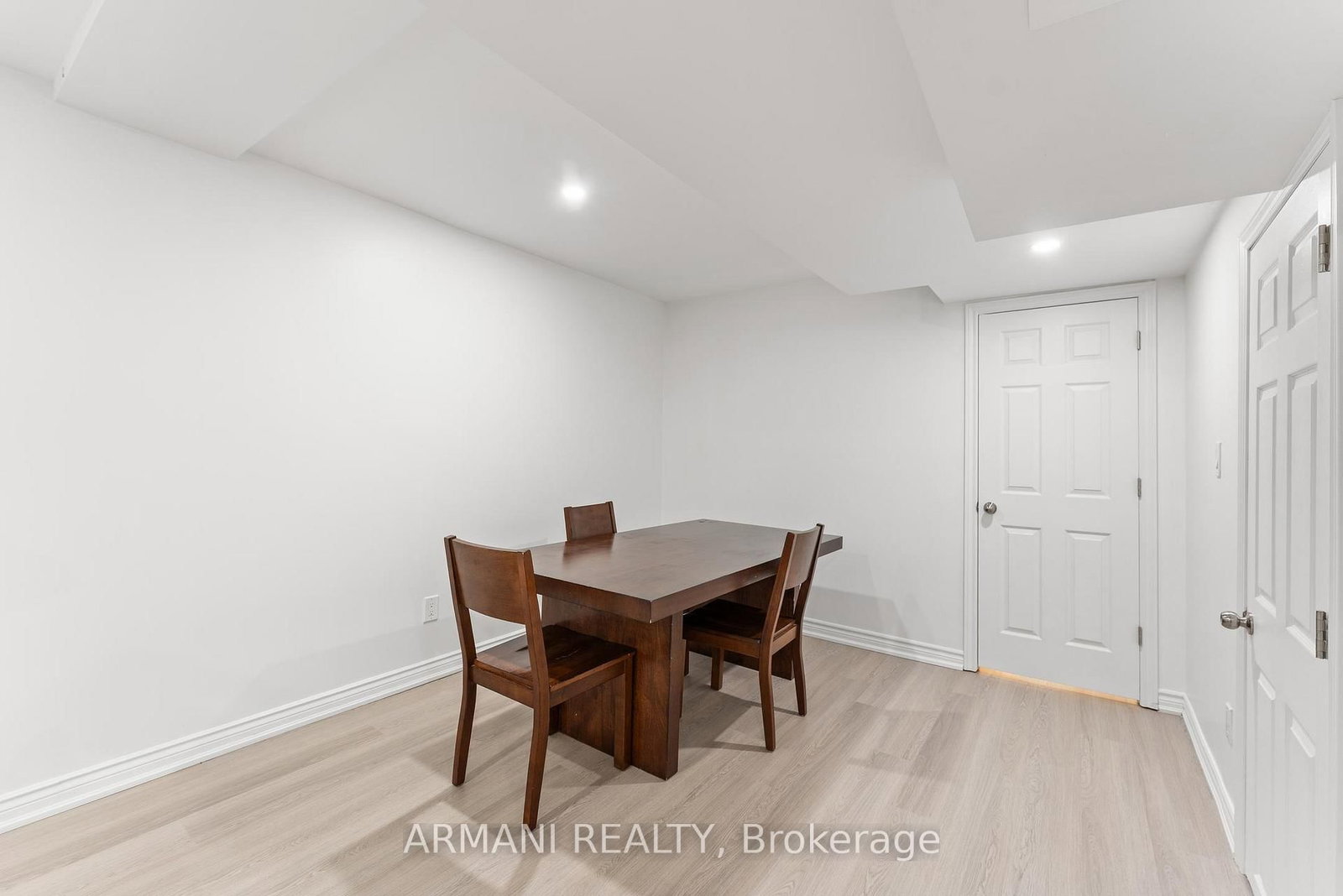 Detached House for sale at 42 St Michele Place, Vaughan, Ontario, L4H 2H8 - Islington Woods - MLS: N12994356