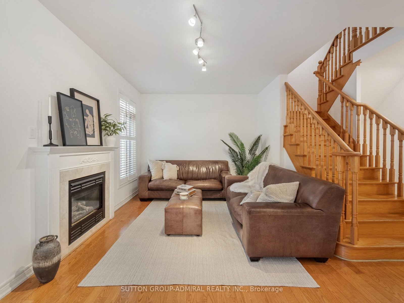 Detached House for sale at 45 Chardonnay Drive, Vaughan, Ontario, L4J 8R8 - Patterson - MLS: N12994402