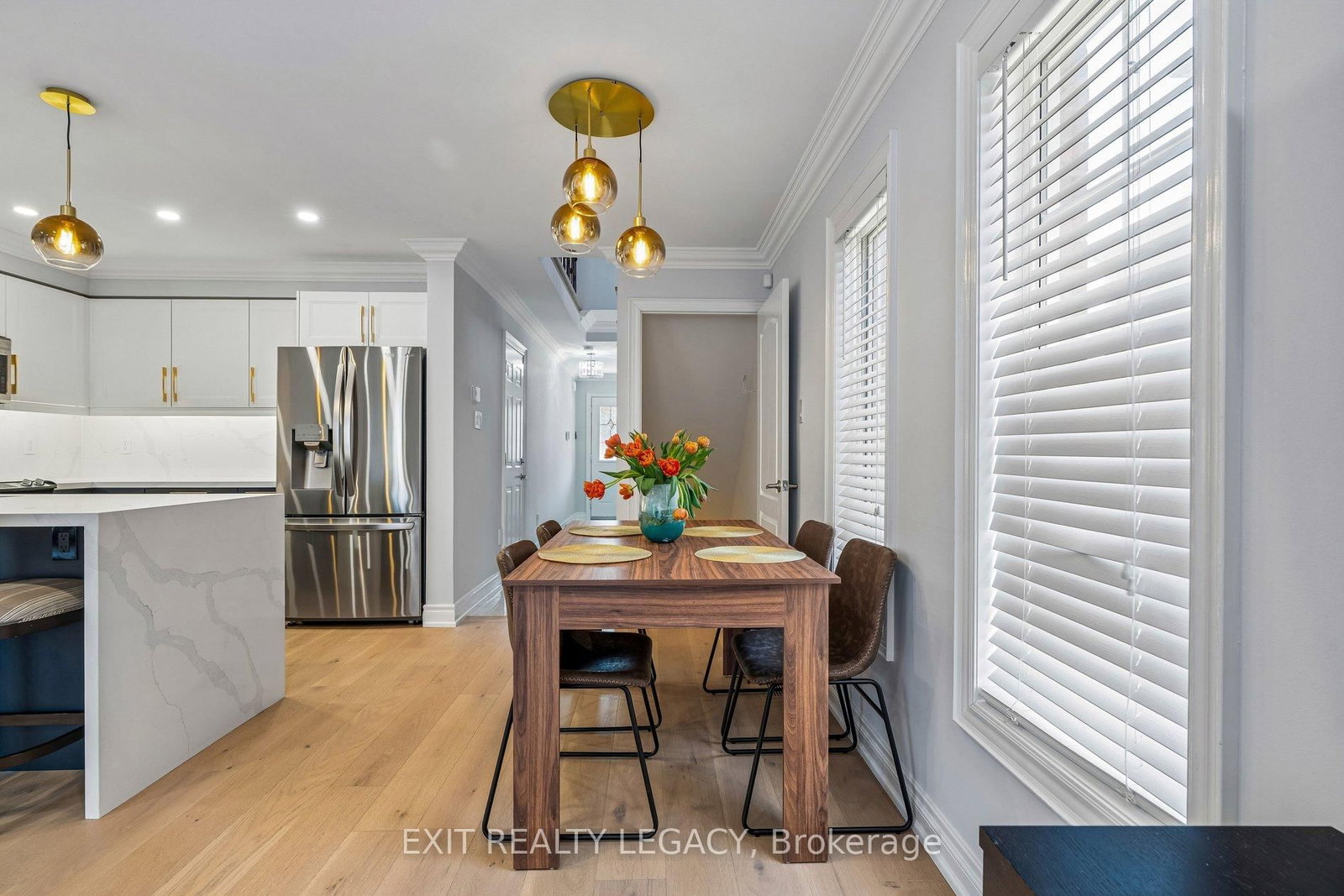 Townhouse for sale at 20 Lucena Crescent, Vaughan, Ontario, L6A 2W6 - Maple - MLS: N12994412