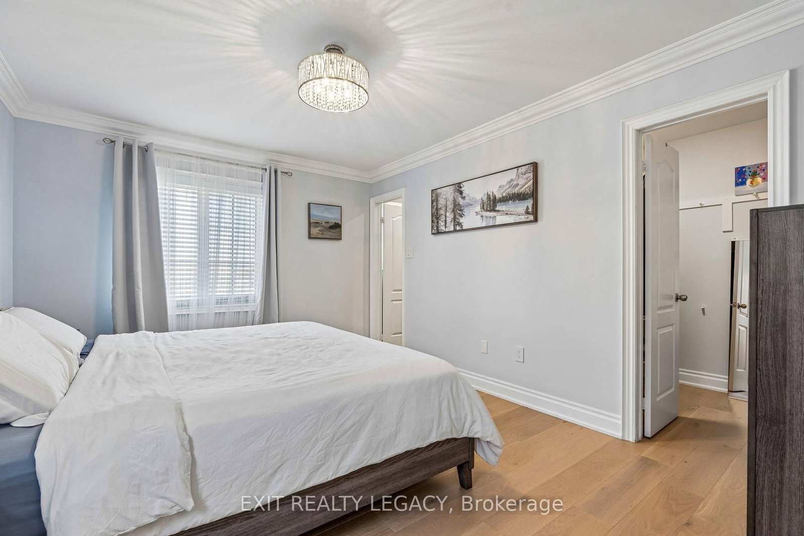 Townhouse for sale at 20 Lucena Crescent, Vaughan, Ontario, L6A 2W6 - Maple - MLS: N12994412