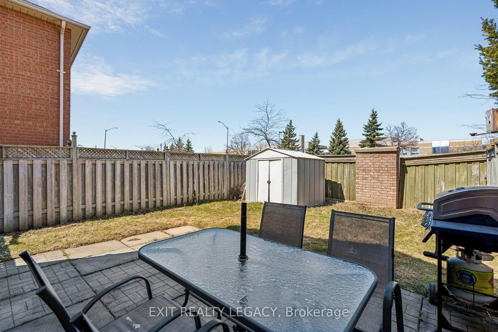 Townhouse for sale at 20 Lucena Crescent, Vaughan, Ontario, L6A 2W6 - Maple - MLS: N12994412