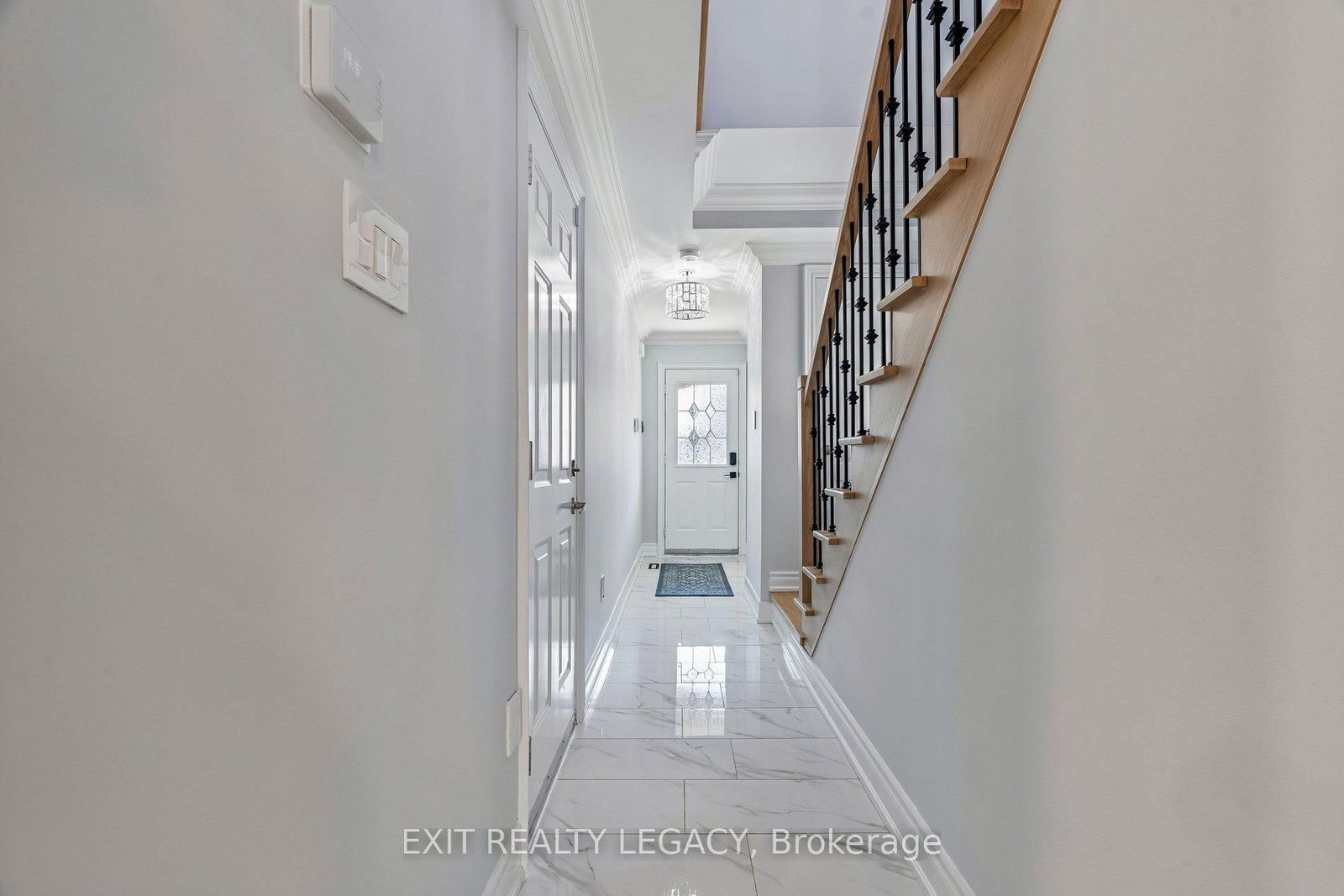 Townhouse for sale at 20 Lucena Crescent, Vaughan, Ontario, L6A 2W6 - Maple - MLS: N12994412